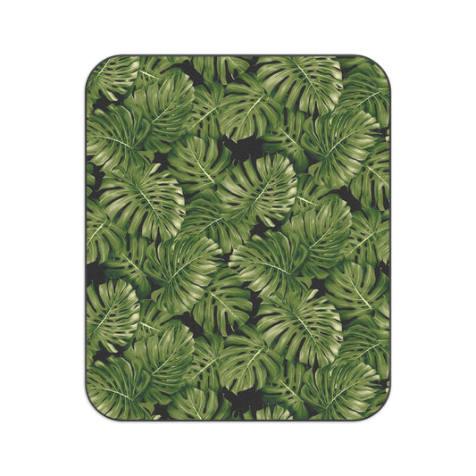 Airbrush Black Beach, Picnic & Play Blanket